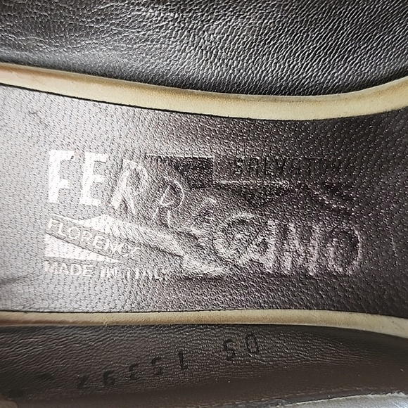 SALVATORE FERRAGAMO suede peep toe heels Size 6 - Picture 12 of 13